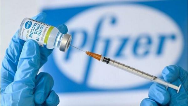 تکذیب تزریق واکسن فایزر در مرکز واکسیناسیون مشهد مال